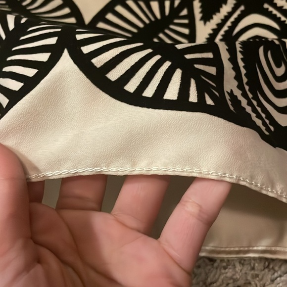 Vintage Black and Cream Patterned Textured Skirt - Picture 3 of 7